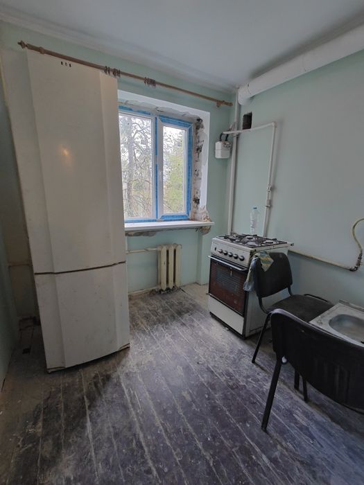 Продам 2 комнатная квартира пос. Жуковского , Ак.Проскуры. Недорого!
