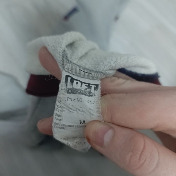 Оригинальный свитшот/джемпер LOFT M (серого цвета с вышивкой)