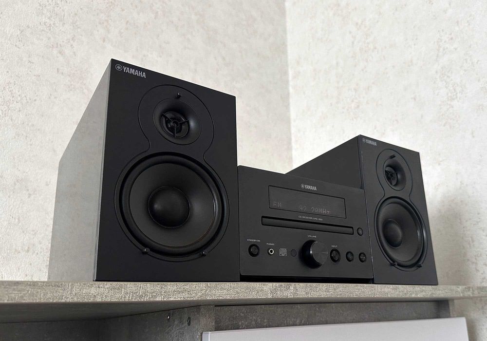 Музичний центр Yamaha CRX-330 PianoCraft (USB, CD, MP3, WMA, FM-тюнер)