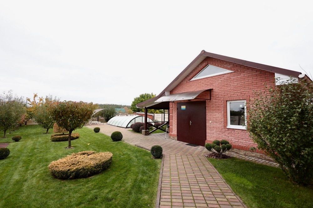 Будинок смт.Бабинці, 200м2+12 соток. Басейн, спорт.майданчик. Без%