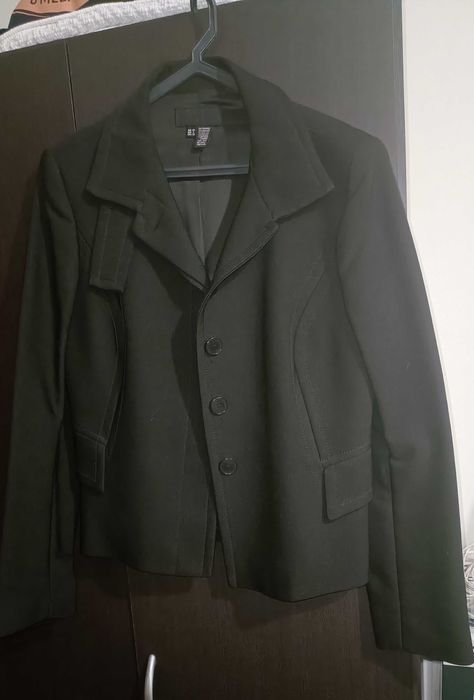 Blazer cor preta da Zara.