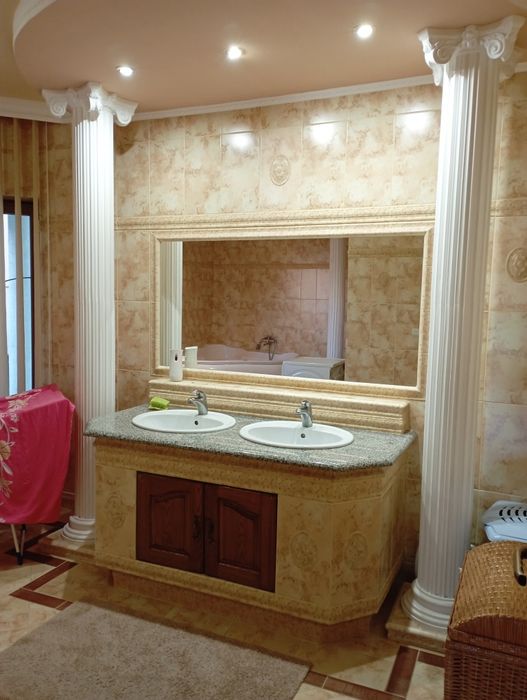 Дім 200 м2 ділянка 12 сотин Берегово Виноградна