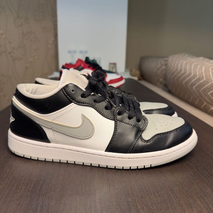 Оригінальні кросівки Nike Jordan 1 Low