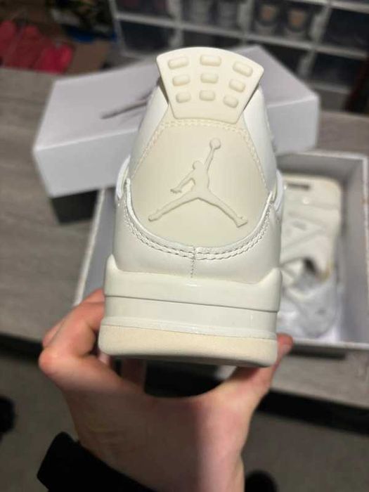 Jordan 4 Retro Metallic Gold R.41