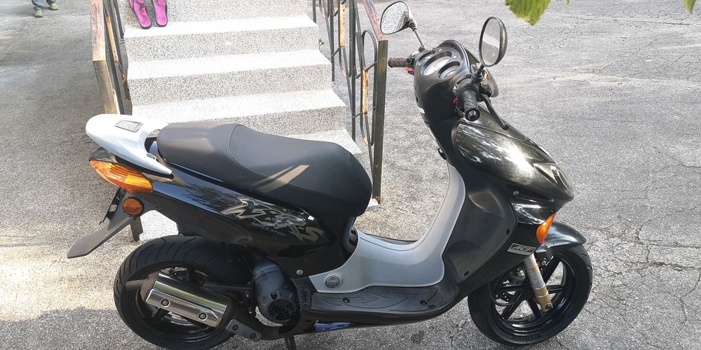 Scooter Honda X8R - S