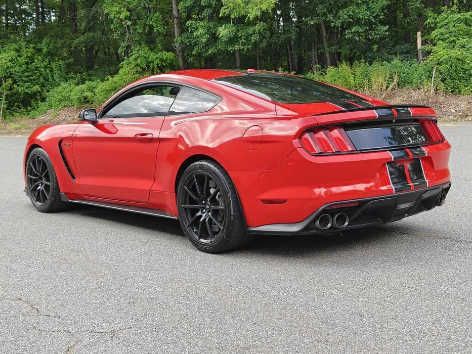 Ford Mustang Shelby GT350      2016