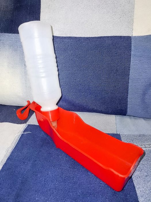 Поїлка для собак, поилка, поильник переносной