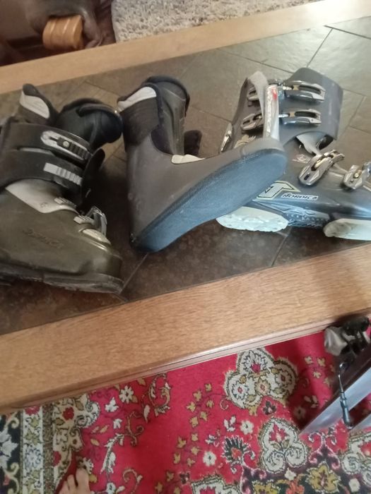 Продам лижі в комплекті з черевиками