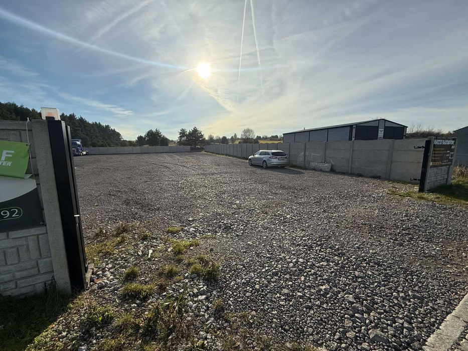 DZIAŁKA 1.38ha  \\ plac ogrodzony 2400m2 utwardzony z domem brama 9m