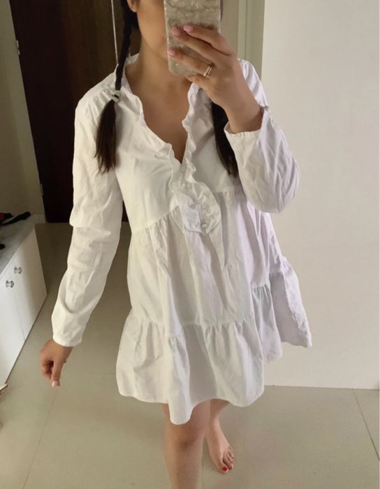 Zara biala sukienka oversize ciążowa falbany