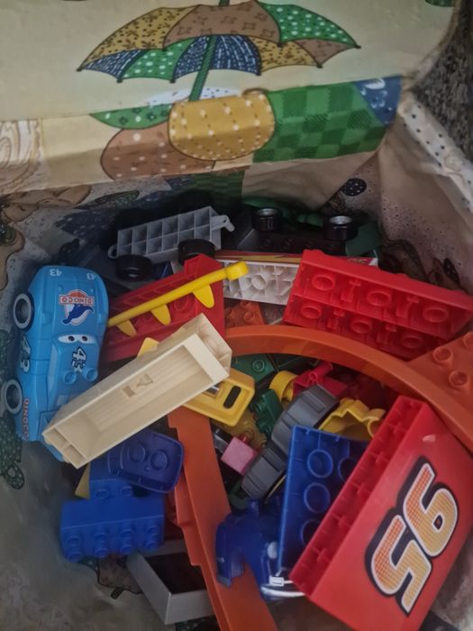 Saco cheio de legos