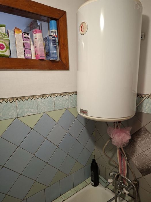 • Продаж 1 кімнатної малосімейки