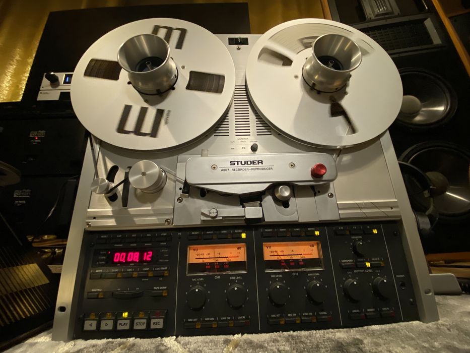 Studer A 807 magnetofon szpulowy, 38 cm/s.