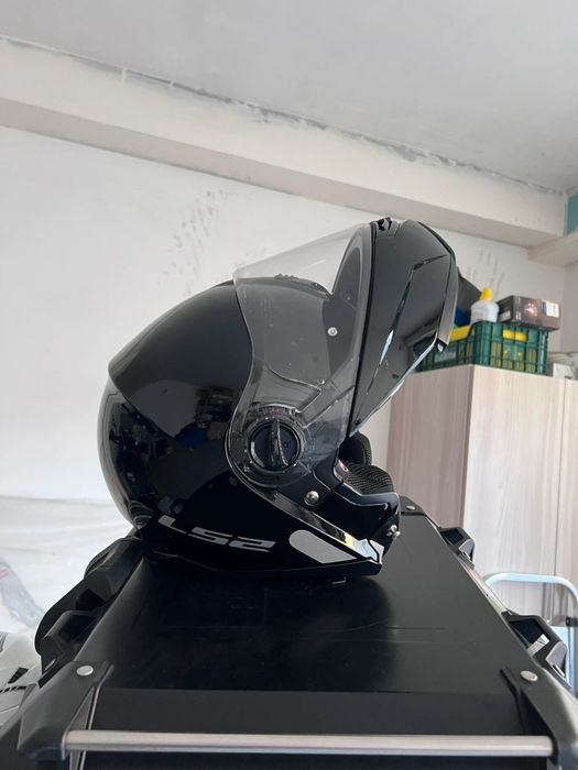 Capacete Modular LS2 Strobe L