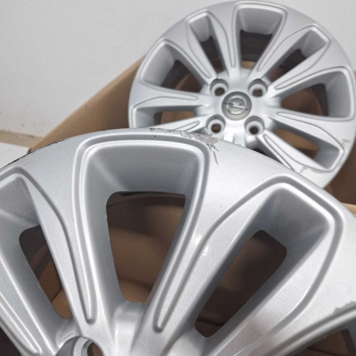 Oryginalne felgi aluminiowe 15'' GM OPEL 4x100 6J ET50  A166