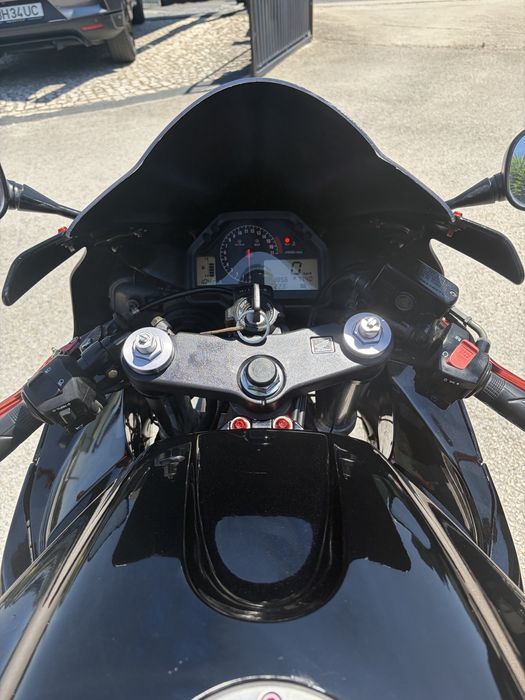 Vendo cbr600rr preta 2004