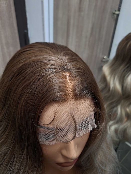 Długa Kręcona Peruka Blond Ombre NaKoronkowej Siateczce Lace Front Wig
