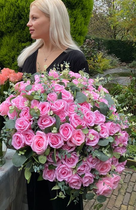 Букет з 101 троянди