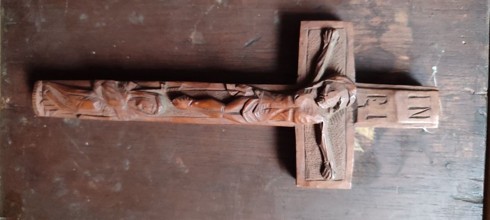 Antyk 18 wieczny krzyż rzeźbiony w drewnie