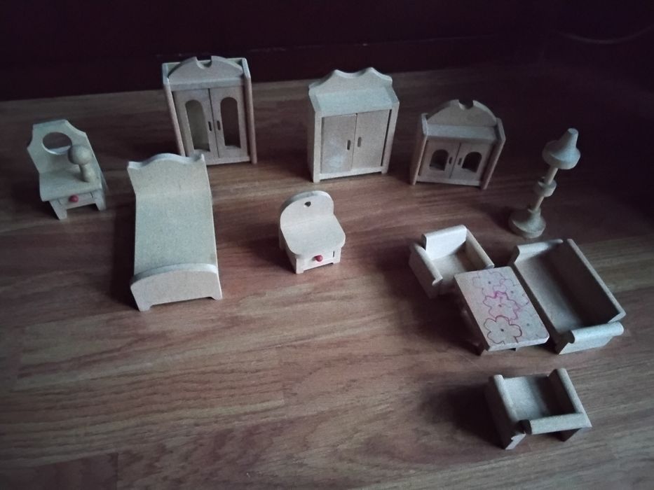 Brinquedo - móveis madeira