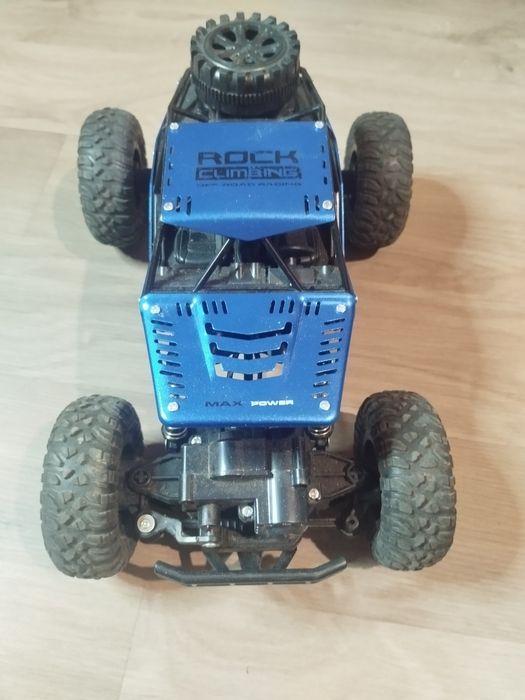 Продам машинки на радіокеруванні