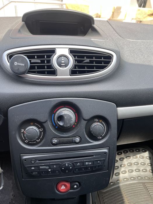 Renault Clio — fotografia 7