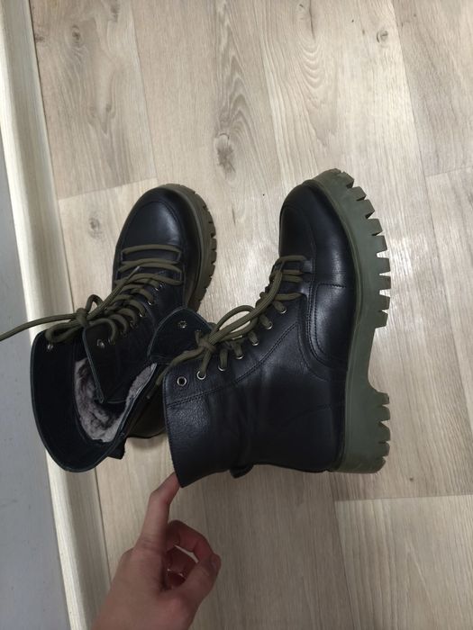 Черевики жіночі,ботинки кожа сапоги зимние 39р