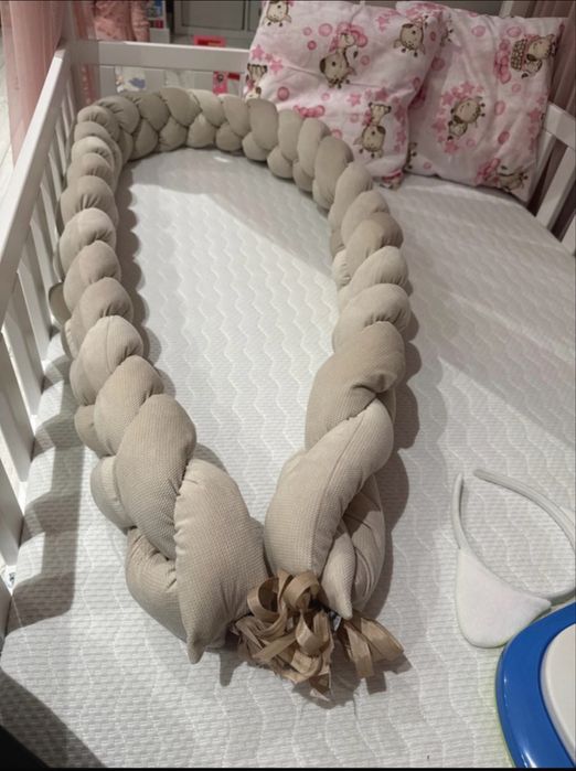 Warkocz do łóżeczka 230 cm beż