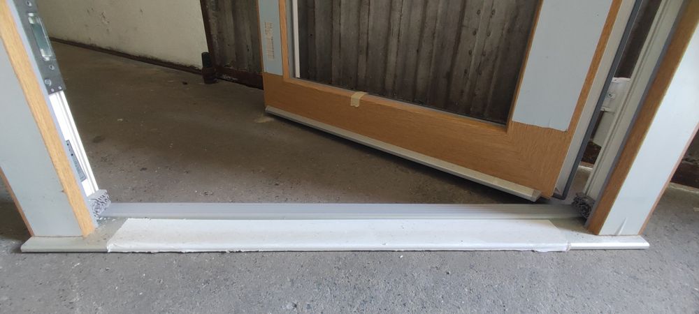 Porta em  PVC sem painel