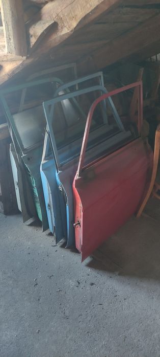 Стартер,кожух сцепления , запчасти на Москвич