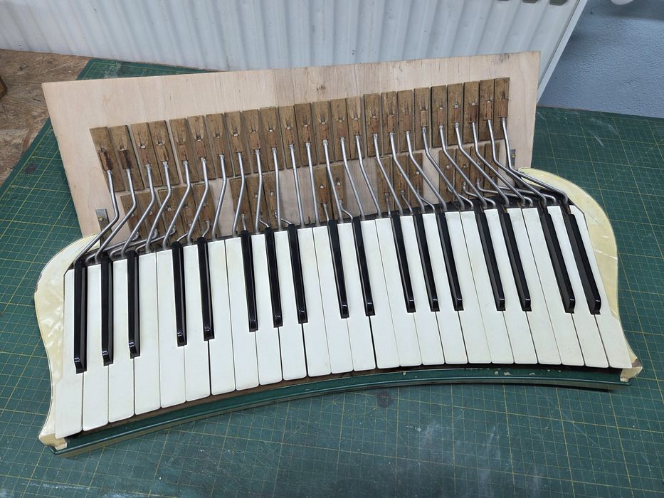 Klawiatura księżycowa do akordeonu