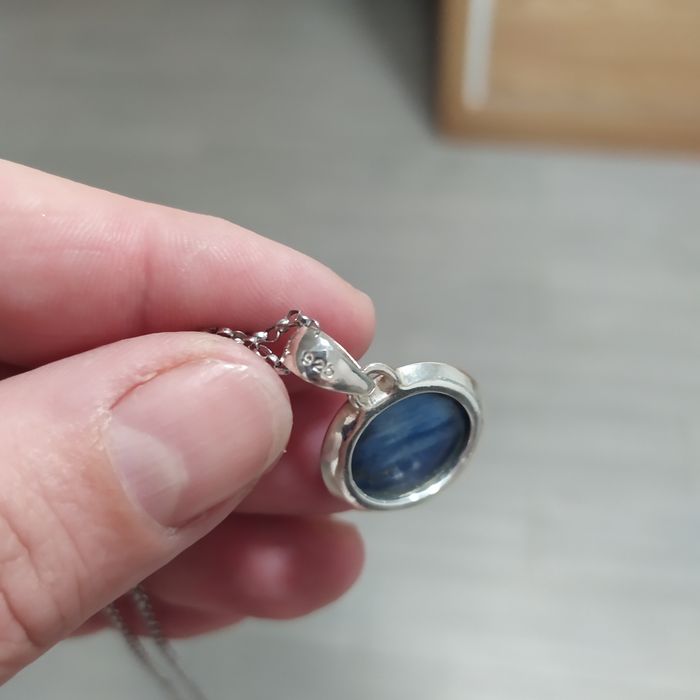 Pendente cianite azul