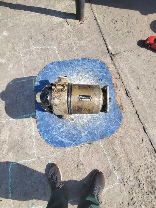 Генератор електродвигатель постояного тока ГСК-1500М 27 вольт Новый