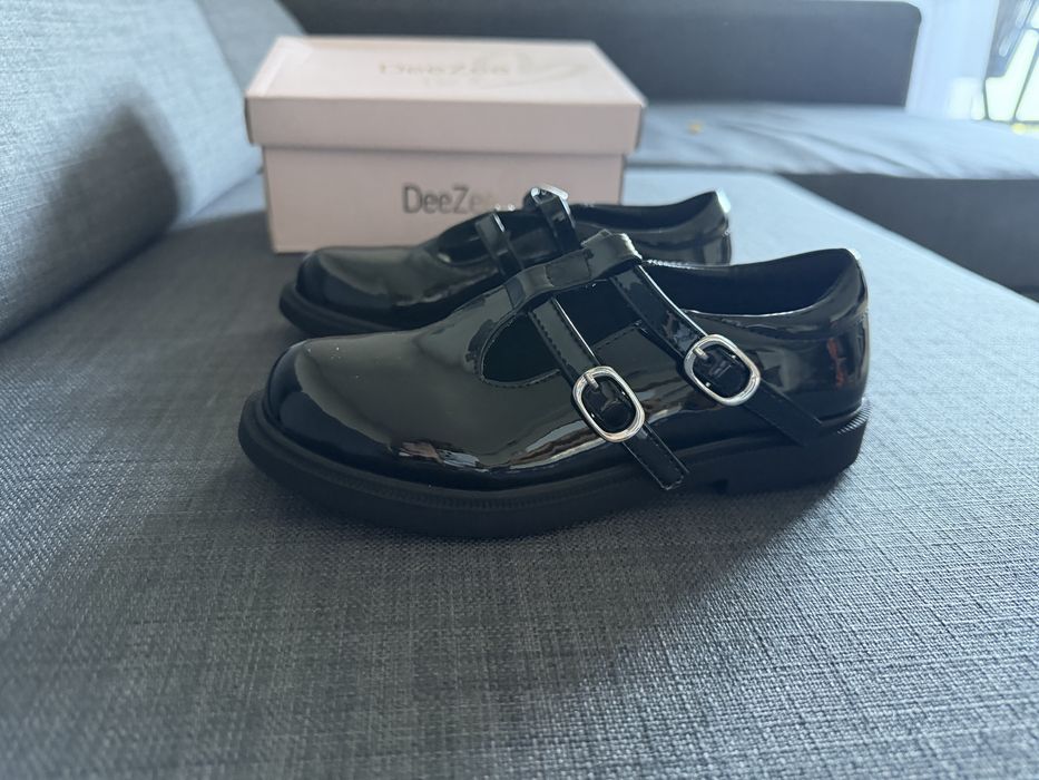Buty eleganckie dla dziewczynki