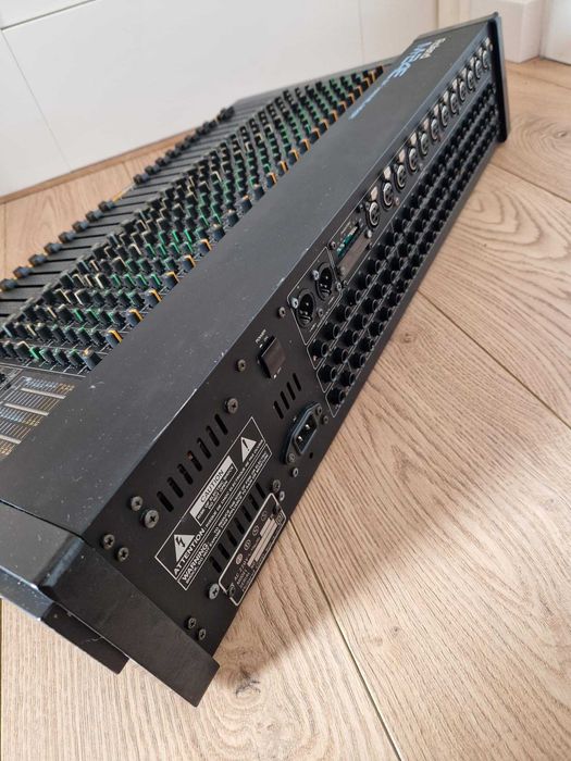 Roland M-24E 24チャンネルアナログミキサー Roland M-24E 24チャンネルアナログミキサー M-24E - Roland M