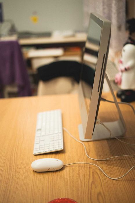 iMac 20 cali | 3 GB Ram / Core 2 Duo