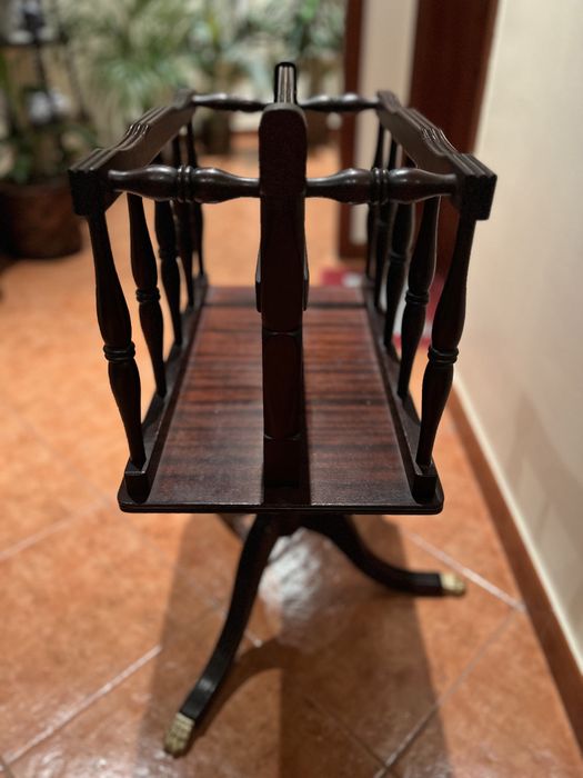 Porta revistas antigo