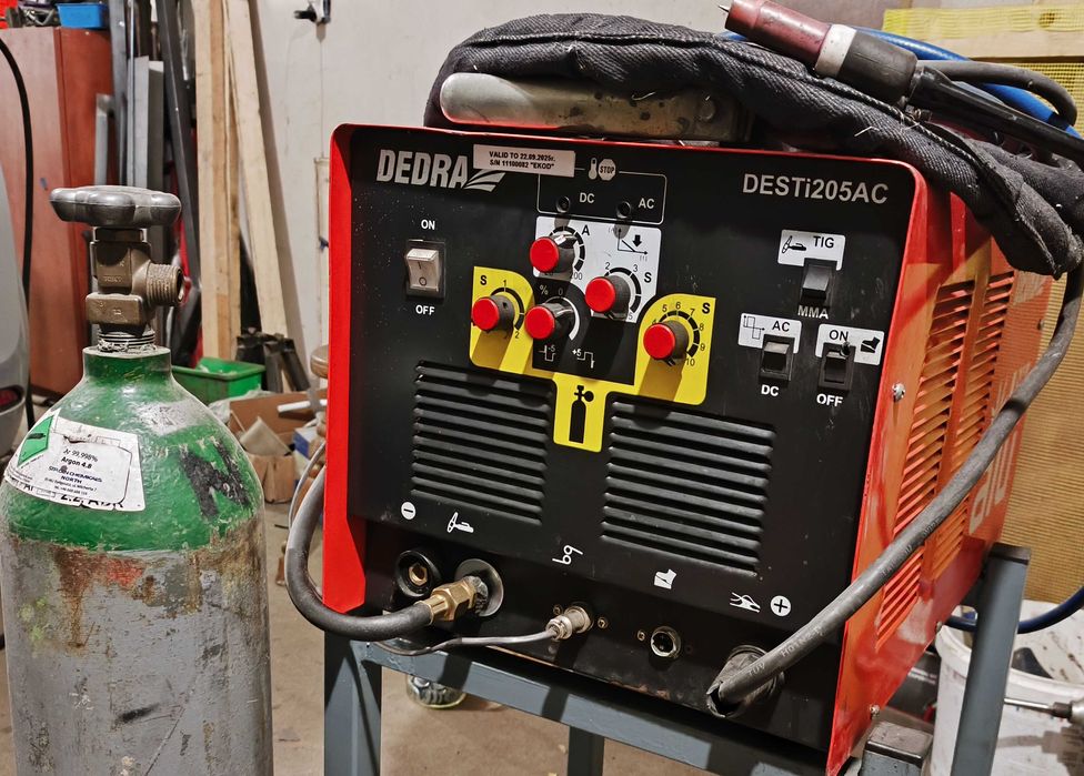 Spawarka inwertorowa 200A TIG/MMA AC DC Dedra DESTI205AC