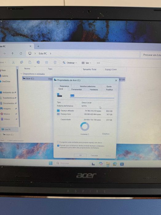 Portátil Aspire 3 15.6'' I5 RAM: 8GB-256GB - NVIDIA GeForce MX330
