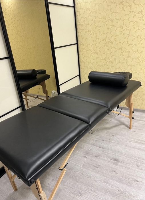 Косметологічна кушетка, масажний стіл, для нарощування вій.