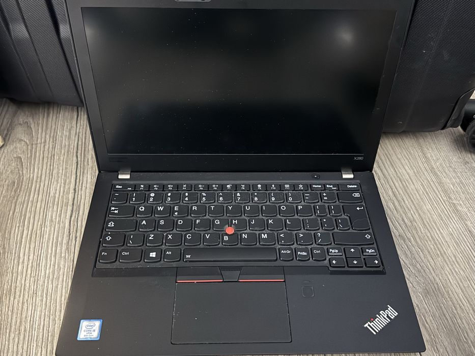Witam mam do sprzedania lenovo thinkpad x280 i5-8350u