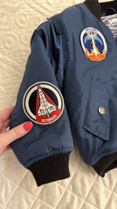 Бомбер , куртка nasa дуже стильний , класний та теплий