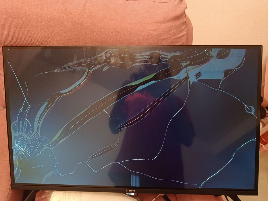 Smart TV Xiaomi 32" Modelo L32M8-P2EU – Para Peças / Componentes