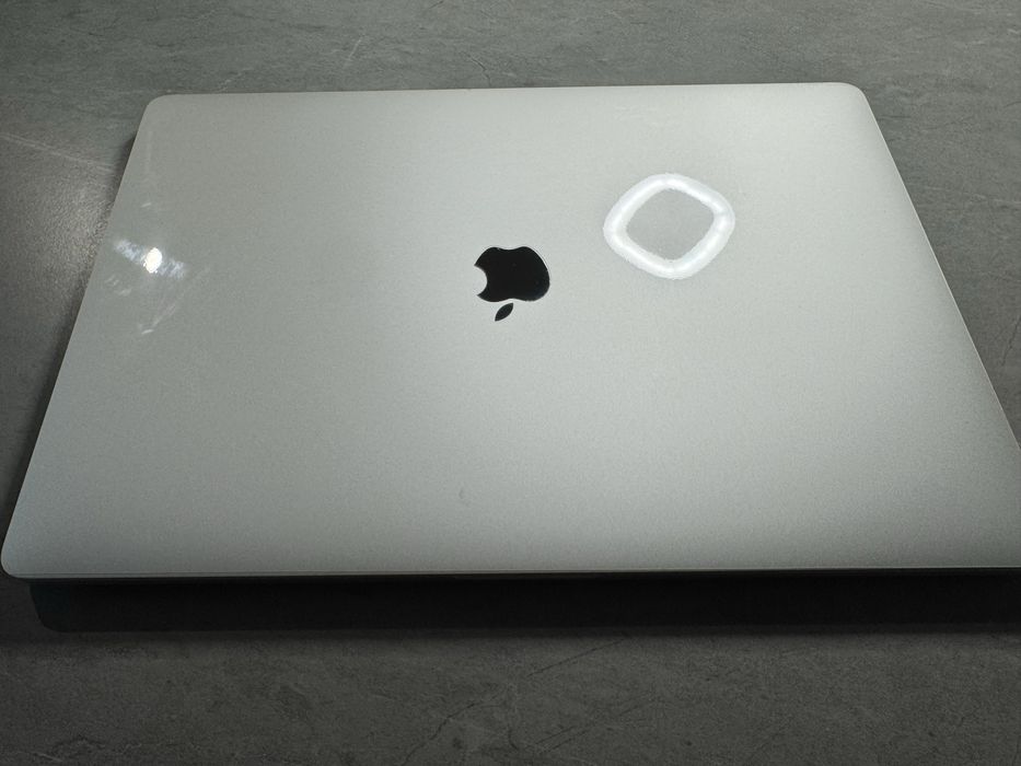 Macbook Pro 16,2019,1T