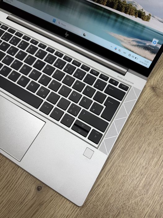 Ноутбук  HP EliteBook 830G8  i5-1145G7/16Gb/256SSD FHD-IPS