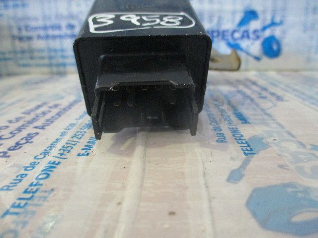 Botão / interruptor electromecânico / relé MITSUBISHI L 400 Combi (PD_