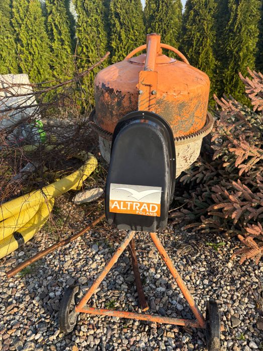 Betoniarka Altrad 130