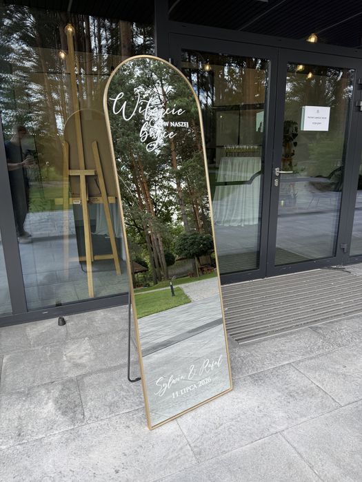 Lustro powitalne Selfie Mirror na wesela i inne eventy personalizowane