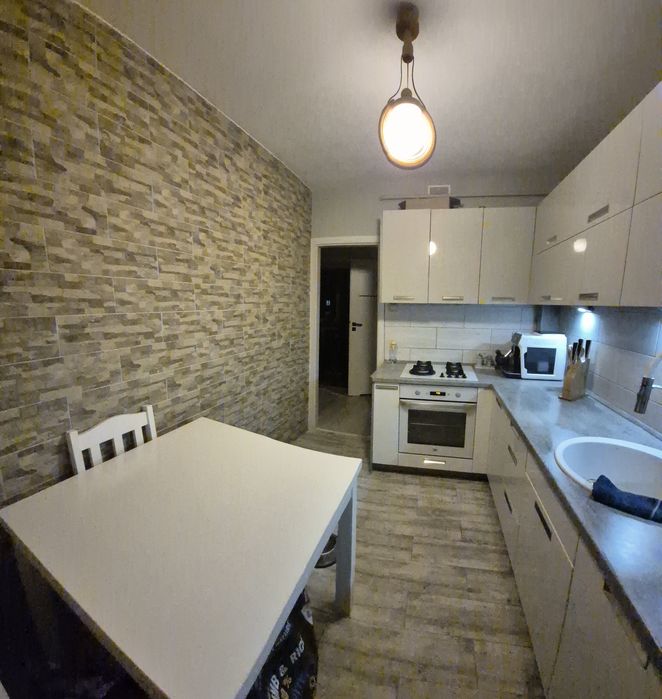 Sprzedam używaną kuchnię z wyposażeniem