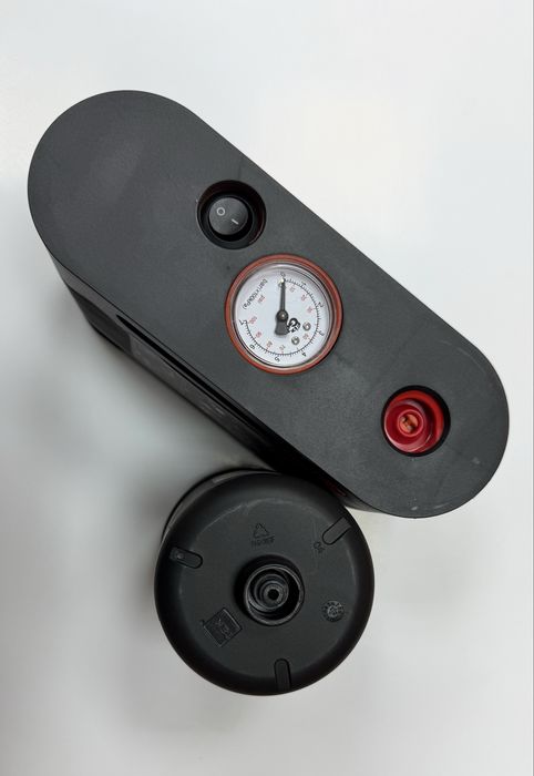 Продам аварийный комплект герметизации шины.